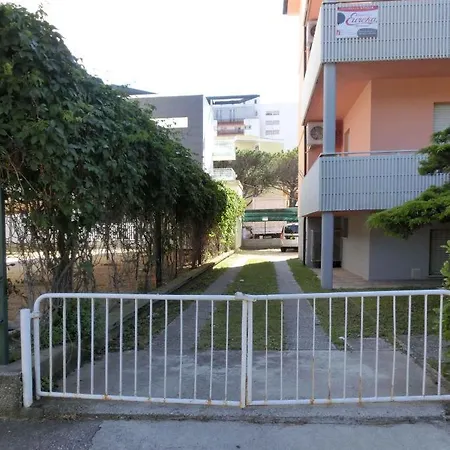 Apartments In Lignano Sabbiadoro 42738 Apartment *